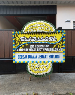 Papan Bunga Duka di Pasir Bolang