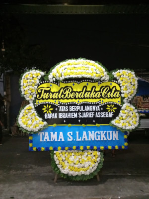 Papan Bunga Duka di Pasir Bolang